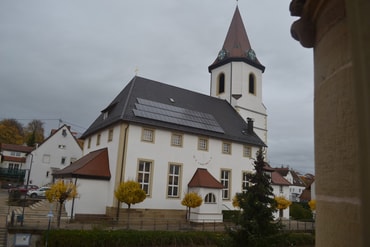 Blick aus dem Küchenfenster zur Bartholomäuskirche